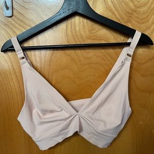 Everlane wirefree nude bralette size medium
